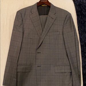 Men’s Hickey Freeman Wool Suit